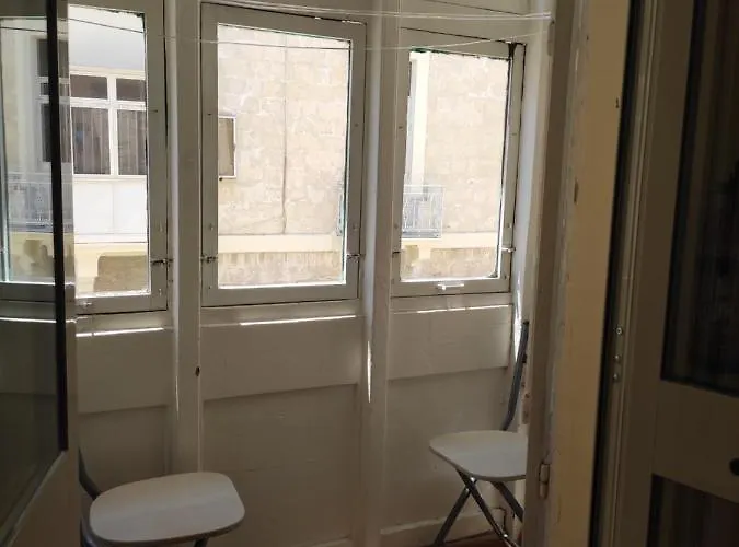 One Bedroom House * フロリアーナ