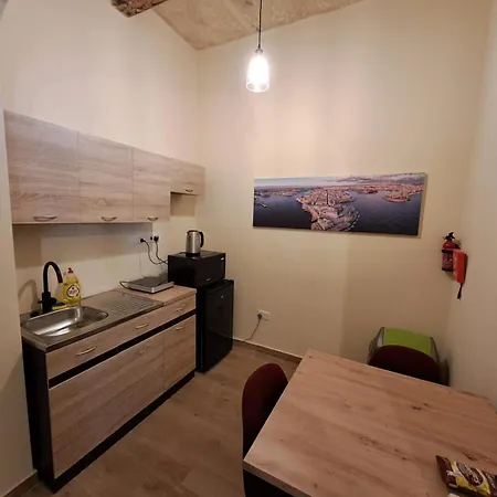 One Bedroom House アパート フロリアーナ